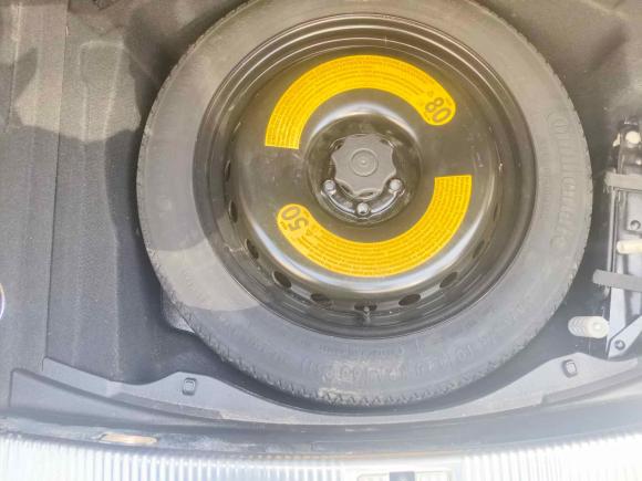 [上海·沪A] 二手奥迪奥迪A82014款 A8L 45 TFSI quattro舒适型