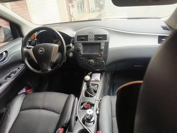 [上海·沪C] 二手日产骐达TIIDA2011款 1.6T 手动炫动版