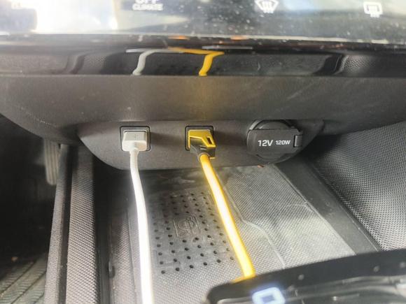 [深圳·苏E] 二手现代伊兰特2021款 1.5L CVT LUX尊贵版