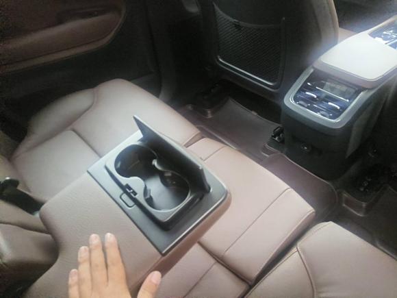 [宁波·浙B] 二手沃尔沃沃尔沃XC902024款 B6 智逸豪华版 7座