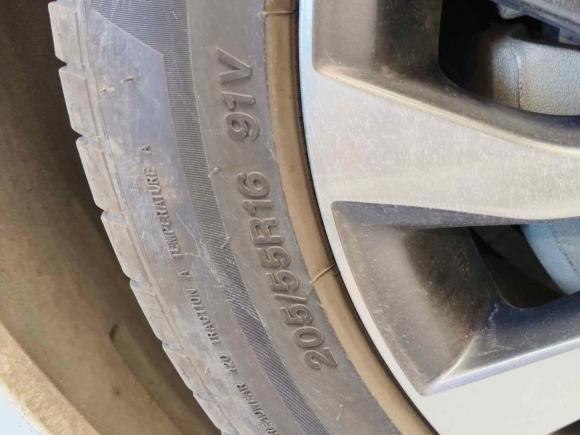 [南昌·赣A] 二手丰田卡罗拉2017款 改款双擎 1.8L E-CVT精英版