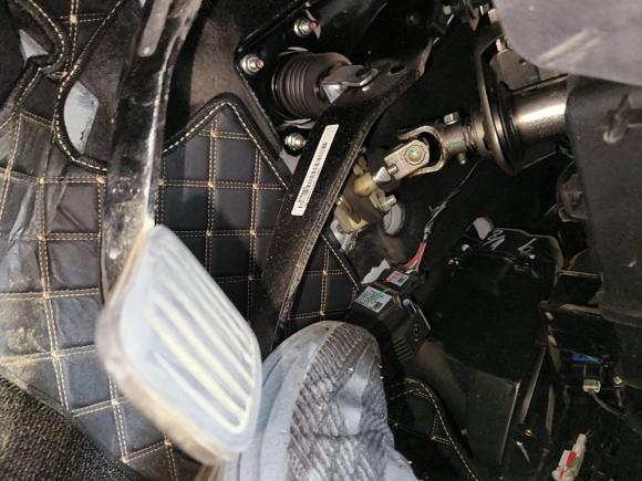 [南通·苏F] 二手五十铃铃拓2020款 2.5T四驱手动领航版 国VI JE4D25Q6A