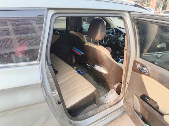 [苏州·苏E] 二手宝骏宝骏310W2017款 1.5L 手动时尚型 国VI