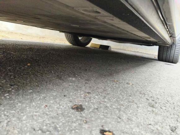 [南京·苏A] 二手蔚来蔚来ES82018款 355KM 基准版 六座版