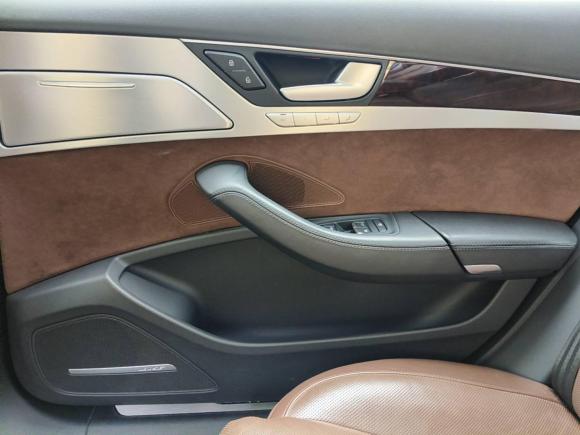 [无锡·苏B] 二手奥迪奥迪A82016款 A8L 45 TFSI quattro豪华型