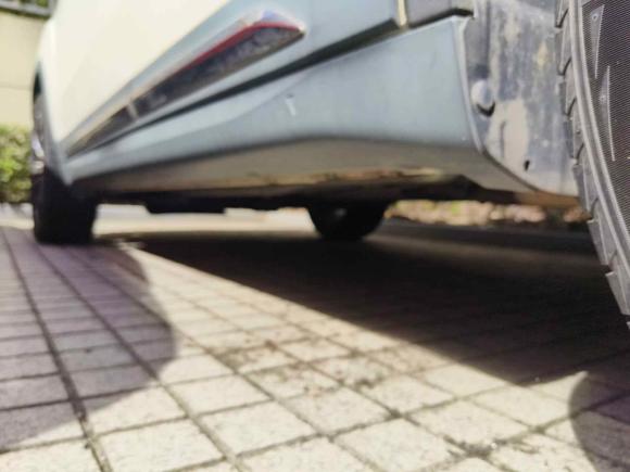 [无锡·苏J] 二手一汽森雅R72017款 1.6L 自动智能型