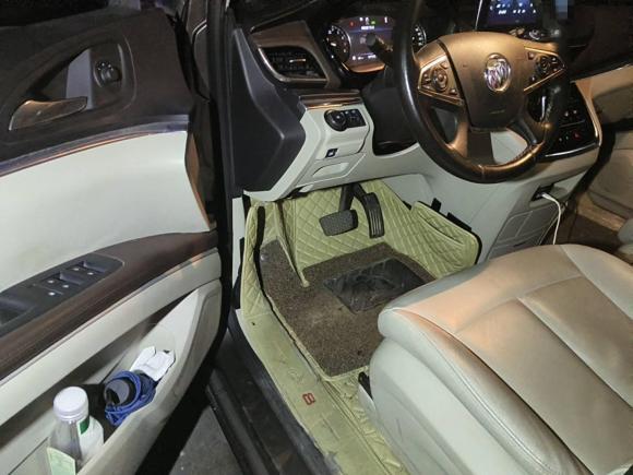 [苏州·苏K] 二手别克别克GL82020款 陆上公务舱 652T 豪华型