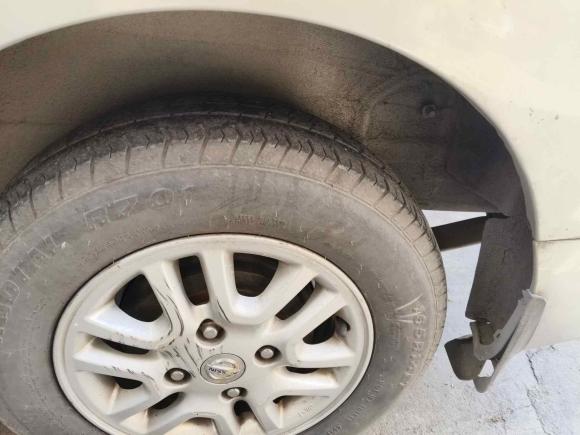 [深圳·粤B] 二手日产日产NV2002011款 1.6L 232座 尊雅型