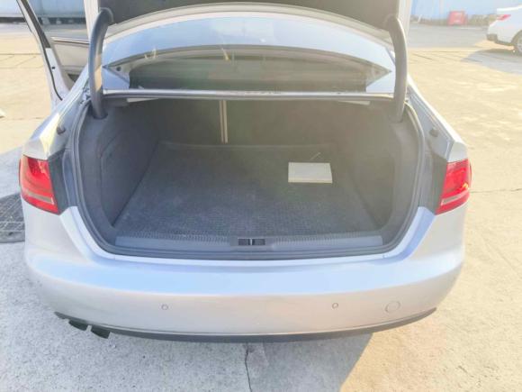 [上海·晋A] 二手奥迪奥迪A4L2010款 2.0 TFSI 技术型