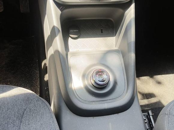 [上海·苏E] 二手五菱汽车五菱宏光新能源2025款 增程式混动 50KM 标准型