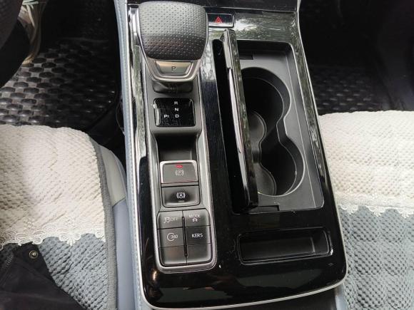 [上海·沪A] 二手飞凡汽车飞凡ER62020款 620km 智享版