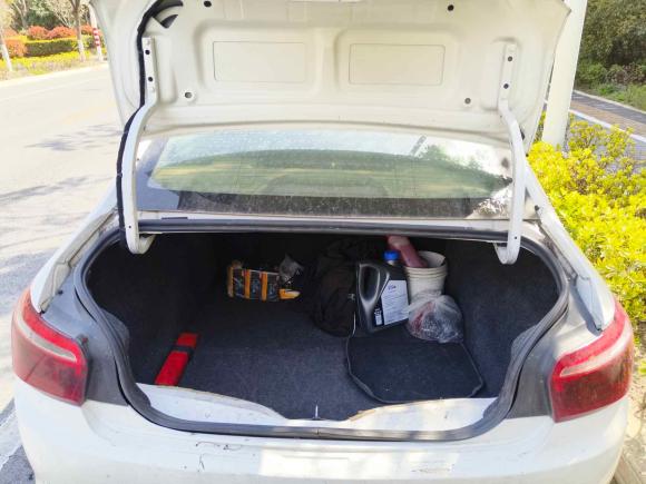 [上海·沪C] 二手雪铁龙爱丽舍2017款 1.6L 手动时尚型