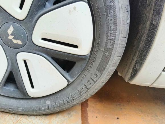 [义乌·浙G] 二手五菱汽车宏光MINIEV2025款 四门版 进阶款