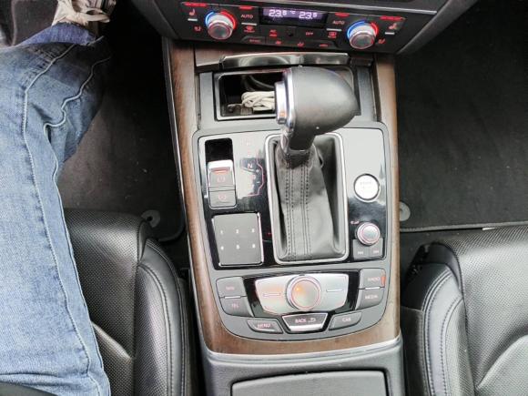 [南京·苏A] 二手奥迪奥迪A6L2012款 35 FSI quattro 豪华型