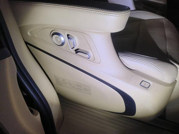 [上海·沪B] 二手别克别克GL82021款 ES陆尊 653T 旗舰型