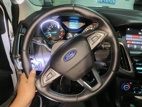 [杭州·豫P] 二手福特福克斯2017款 两厢 1.6L 手动风尚型智行版