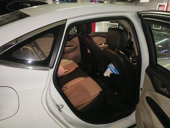 [上海·皖N] 二手别克威朗2015款 三厢 15S 自动领先型