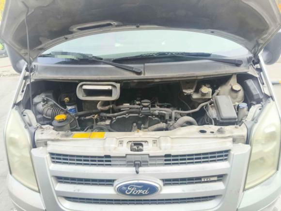 [上海·沪M] 二手福特新世代全顺2009款 2.4T柴油标准型短轴中顶国III