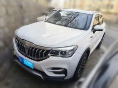 [青岛·鲁U] 中华中华V62018款 1.5T 自动尊贵型