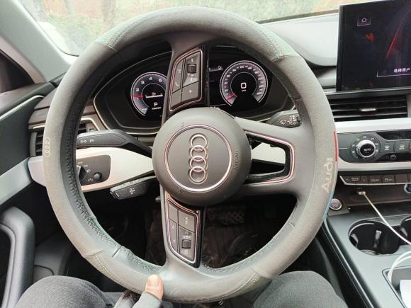 [上海·沪B] 二手奥迪奥迪A4L2022款 40 TFSI 时尚动感型