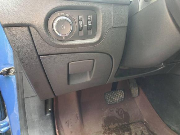 [武汉·鄂S] 二手别克威朗2016款 两厢 15S 自动进取型