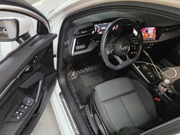 [南京·苏A] 二手奥迪奥迪A32022款 A3L Limousine 35 TFSI 进取致雅型