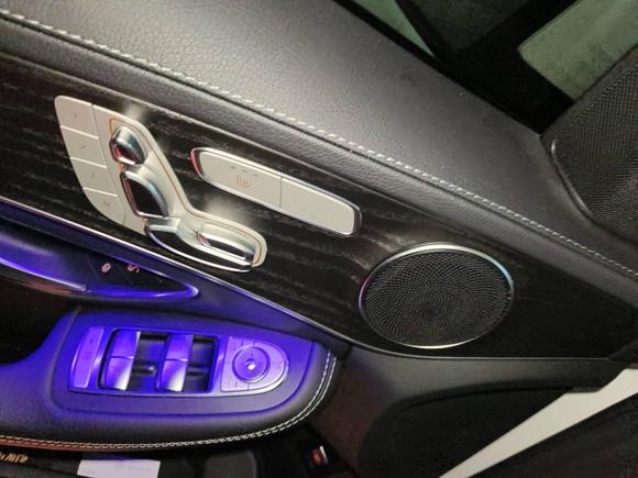 [深圳·粤B] 二手奔驰奔驰C级2021款 C 260 L 运动版