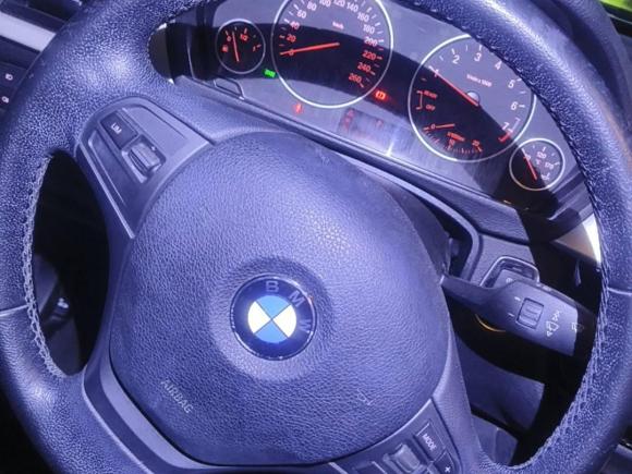 [杭州·浙A] 二手宝马宝马3系2016款 320i 时尚型