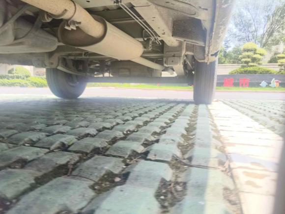 [嘉兴·浙F] 二手上汽大通MAXUS新途V802019款 2.5T经典款6挡手动傲运通短轴中顶5/6座