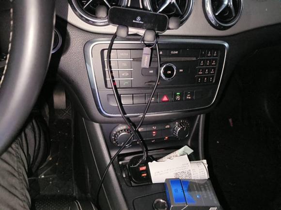 [上海·苏E] 二手奔驰奔驰GLA2016款 GLA 200 动感型