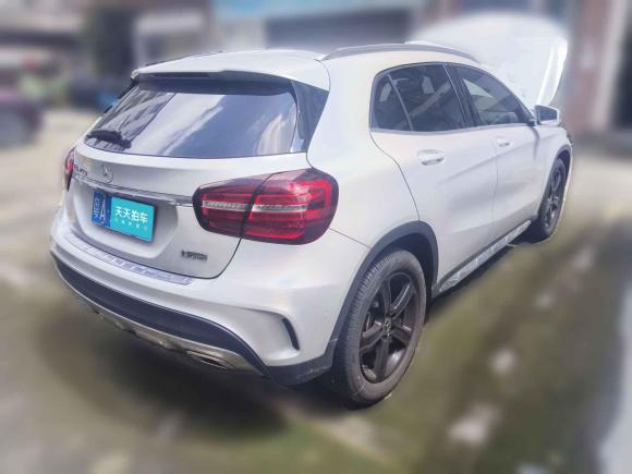 [广州·粤A] 二手奔驰奔驰GLA2019款 GLA 200 时尚型