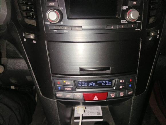 [上海·沪A] 二手斯巴鲁傲虎2013款 2.5i 运动版