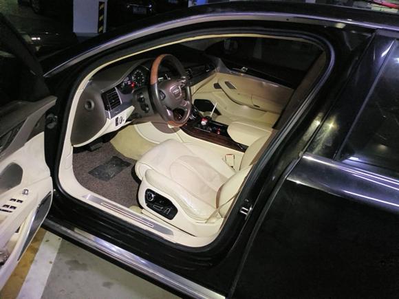 [杭州·浙A] 二手奥迪奥迪A82011款 A8L 3.0 TFSI quattro尊贵型(245kW)