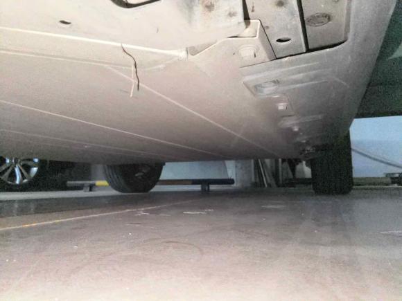 [广州·粤A] 二手埃安AION V2023款 Plus 70 智享七座版 三元锂