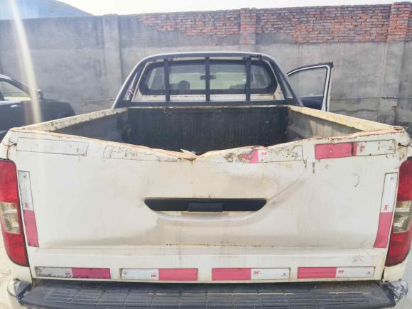 [成都·川G] 二手江铃域虎52018款 2.4T经典版柴油手动四驱豪华型长轴JX4D24A5L