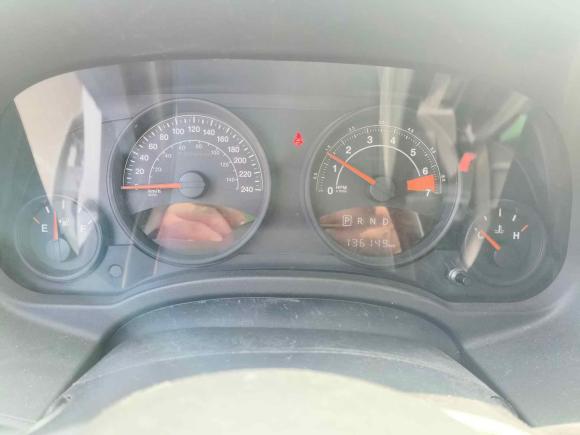 [上海·沪C] 二手Jeep指南者2014款 2.0L 两驱运动版