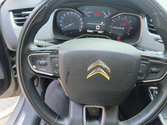 [深圳·粤B] 二手雪铁龙雪铁龙C52017款 350THP 自动豪华型