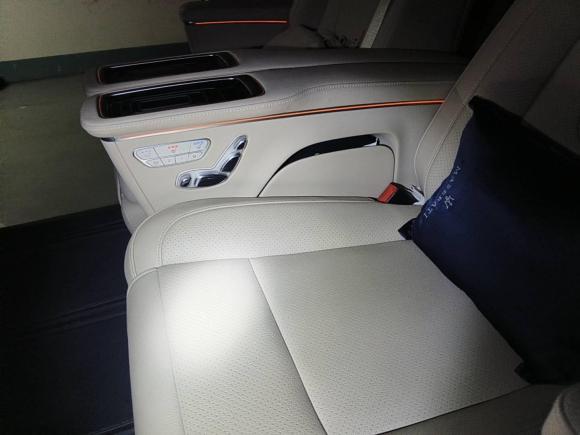 [上海·沪G] 二手奔驰奔驰V级2021款 V 260 尊贵版