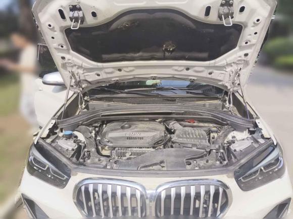 [武汉·鄂A] 二手宝马宝马X12022款 sDrive20Li 尊享型