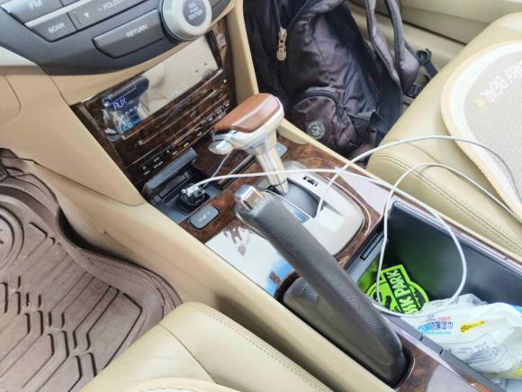 [广州·粤S] 二手本田雅阁2010款 2.0L EX