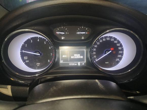 [上海·鄂A] 二手别克威朗2017款 三厢 15S 自动进取型