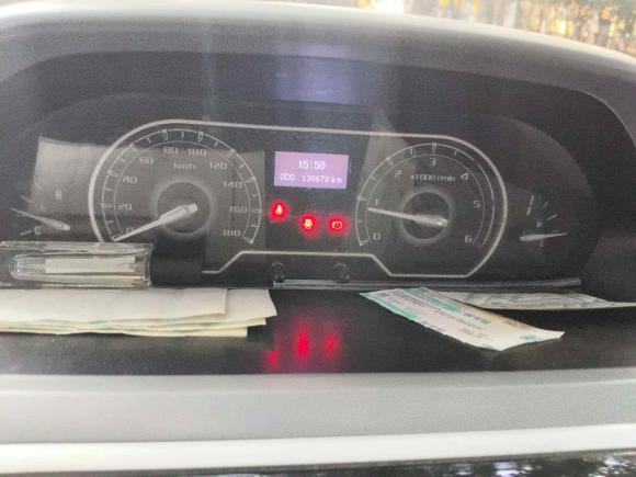 [湖州·苏E] 二手上汽大通MAXUS新途V802021款 2.0T 手动经典傲运通长轴中顶6/7/8/9座