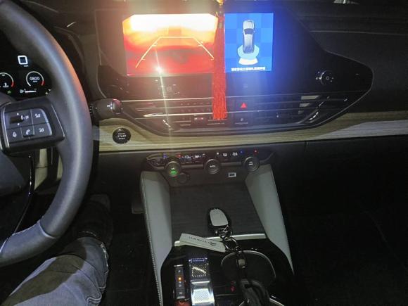 [无锡·苏B] 二手雪铁龙凡尔赛C5 X2022款 1.6T 享不凡 虎年开门红版