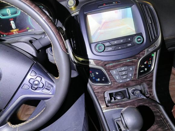 [上海·苏J] 二手别克君越2013款 2.4L SIDI豪华舒适型