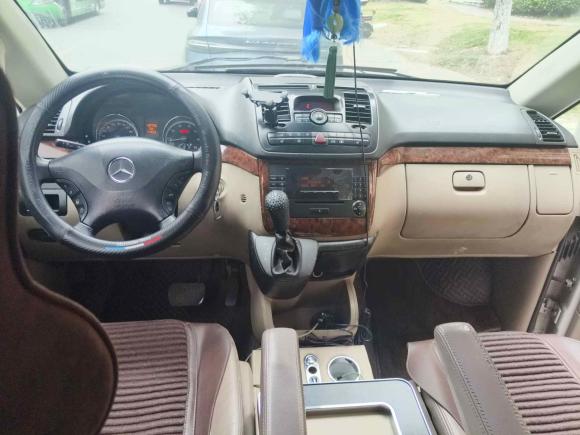 [成都·川A] 二手奔驰唯雅诺2010款 2.5L 尊贵版