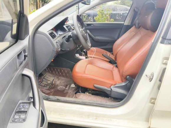 [深圳·粤T] 二手大众桑塔纳2016款 1.6L 自动风尚版