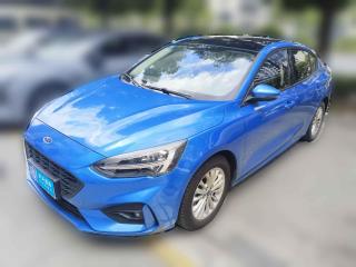 福特福克斯2020款 三厢 EcoBoost 180 自动锋潮型