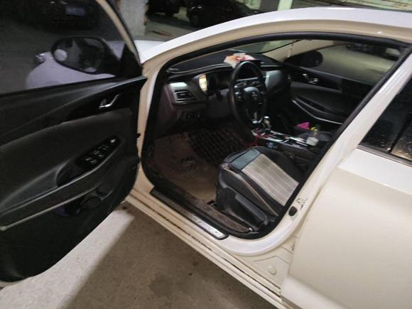 [南京·苏A] 二手长安睿骋CC2018款 1.5T 自动豪雅型 国V