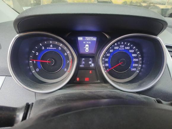 [武汉·鄂A] 二手现代朗动2016款 1.6L 手动尊贵型