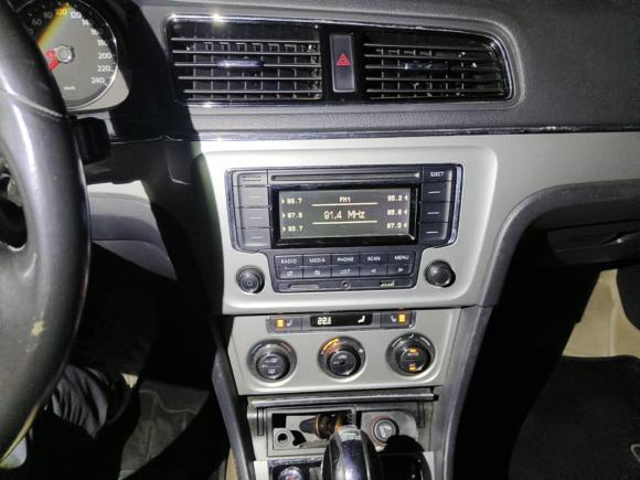 [南京·苏A] 二手大众朗行2013款 1.4TSI 自动豪华型